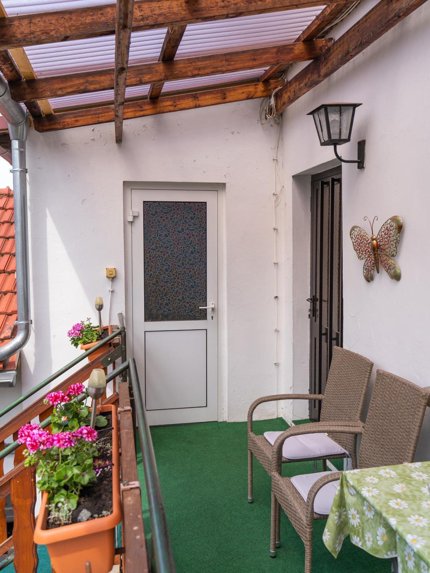 Ferienwohnungen Christine Knoll Bad Frankenhausen Habitación foto